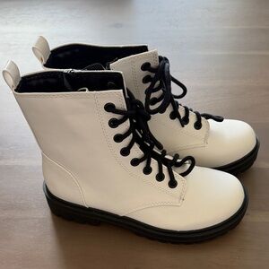 NEW Soda Combat Boots women size 10